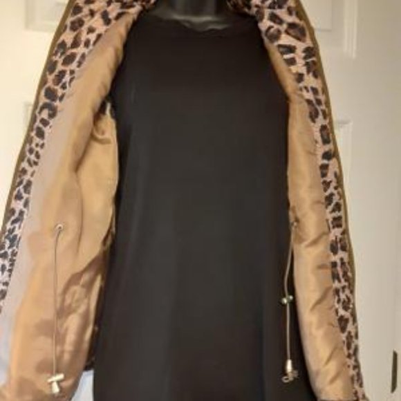 Chic Beige and Brown Animal Print Outerwear Vest - Picture 3 of 6